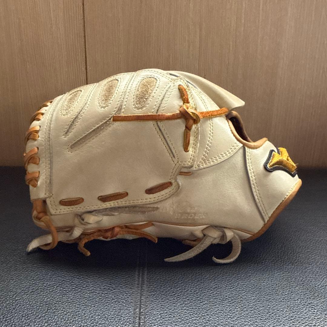 Mizuno プロモデル 硬式グローブ クリーム色