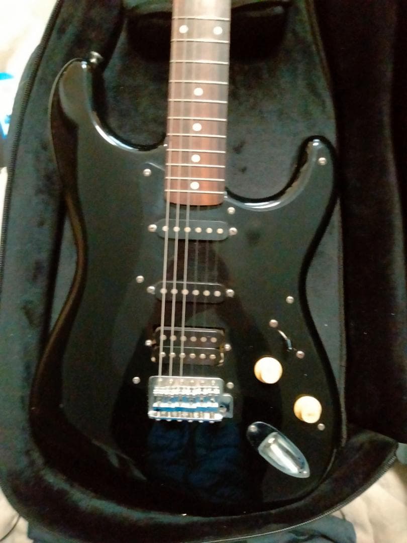 Eシリアル Fender Japan Stratocaster ハムバッカー