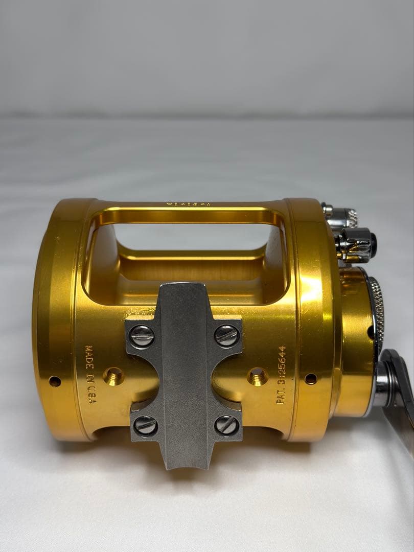 未使用PENN International II 30TWトローリング両軸リール