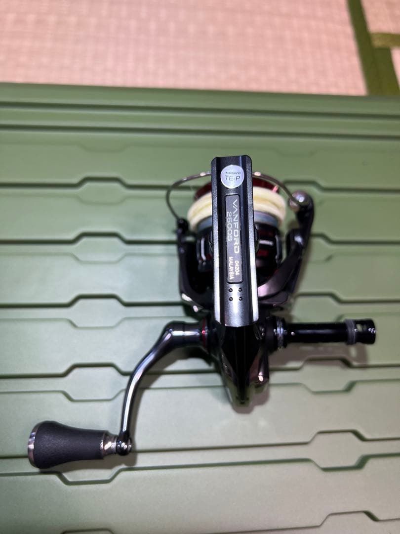 美品 SHIMANO 20 VANFORD 2500S ゴメクサス付属