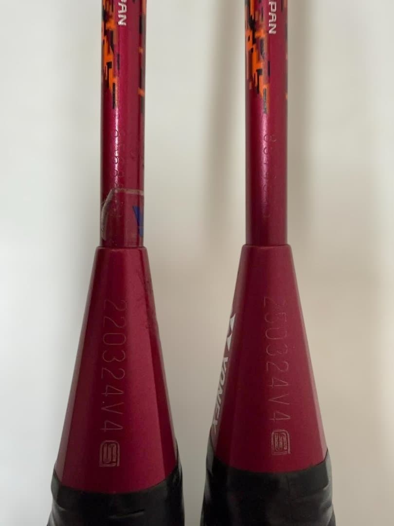 YONEX ナノフレア700 5U5-5u6 バドミントンラケット 2 本