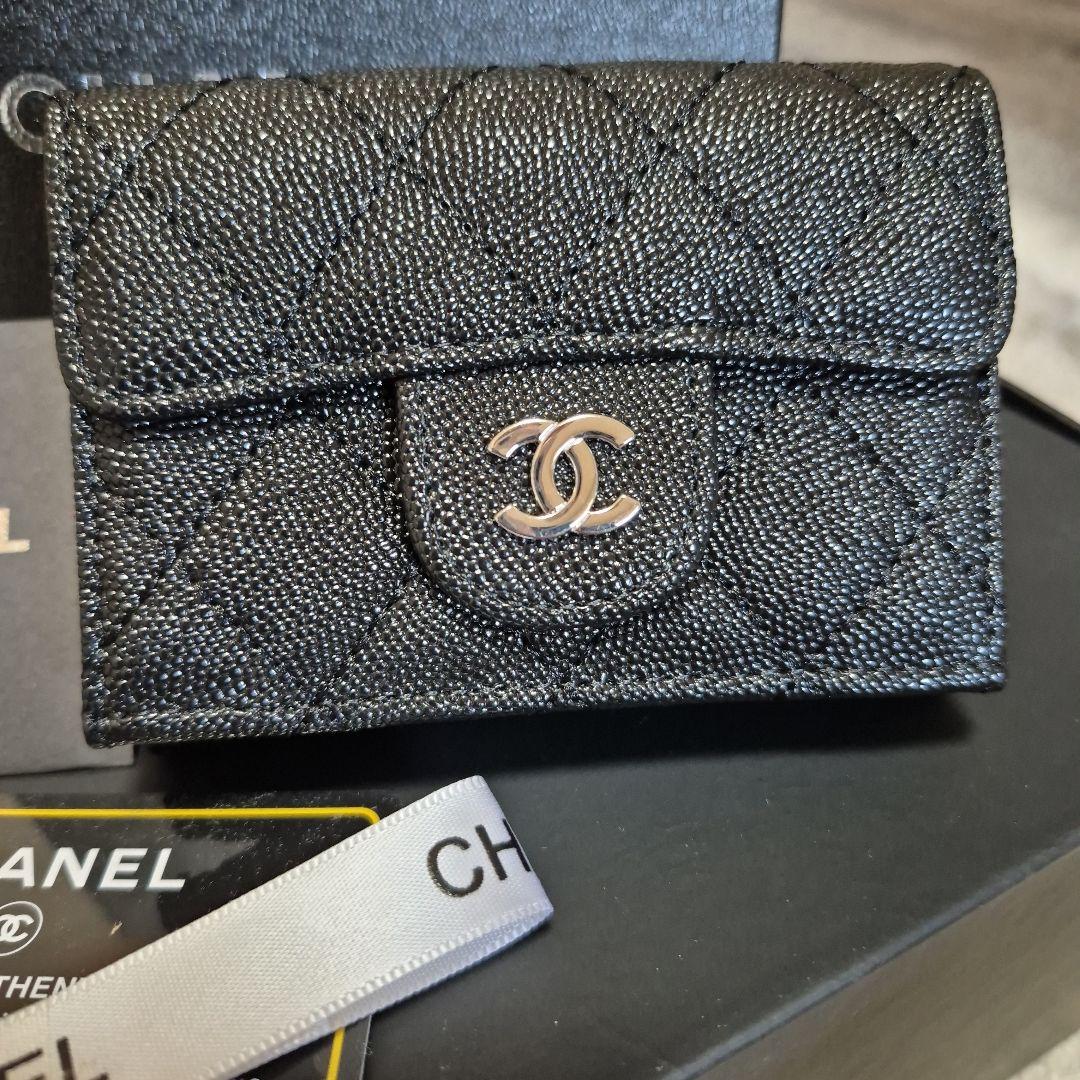 CHANELノベルティ 二つ折り財布