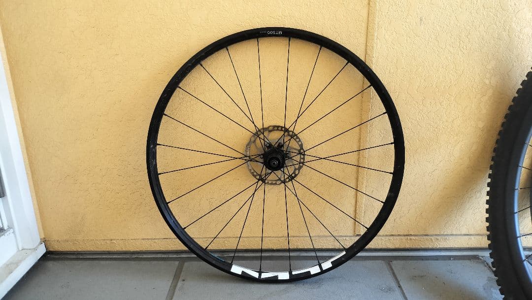 【最終値下】【送料込】SHIMANO WH-MT500 R 29 135QR