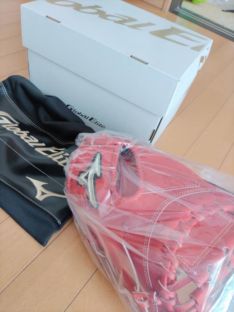 新品未使用　ミズノ硬式ミット　高校野球対応　赤　グローバルエリート