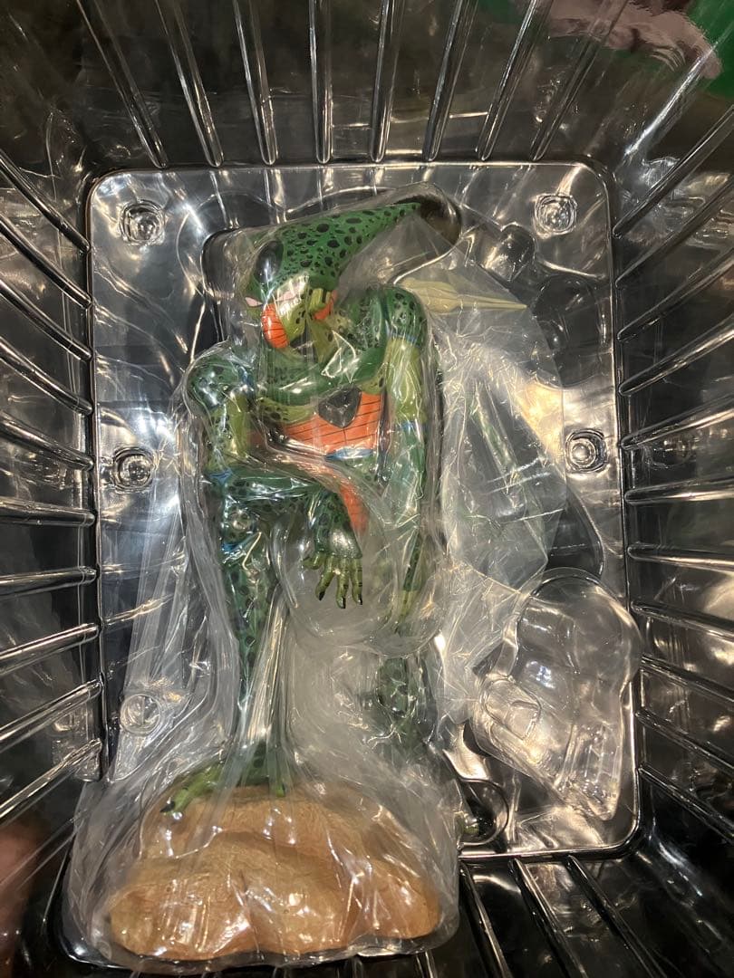 ドラゴンボールアライズ　セル　第一形態　フィギュ開封品