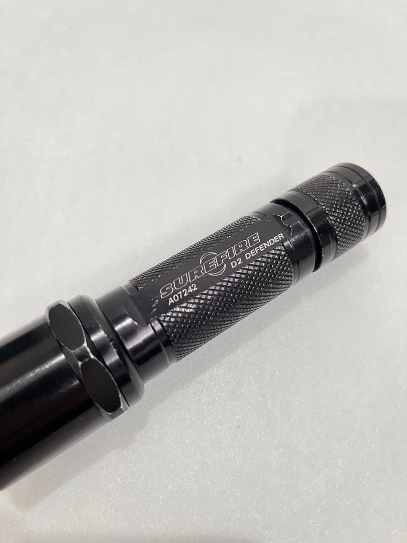 SUREFIRE D2 DEFENDER BK シュアファイア　フラッシュライト