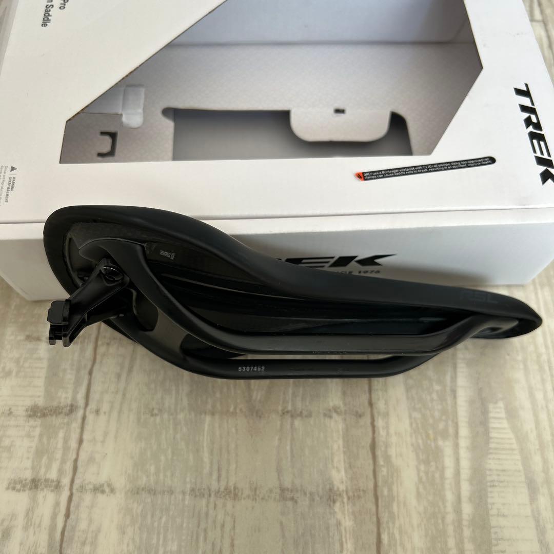 TREK RSL サドル ボントレガー BONTRAGER 135mm カーボン