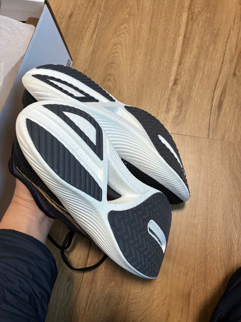 【値引　廃盤　未使用】サッカニー エンドルフィンプロ3 メンズ26.0cm