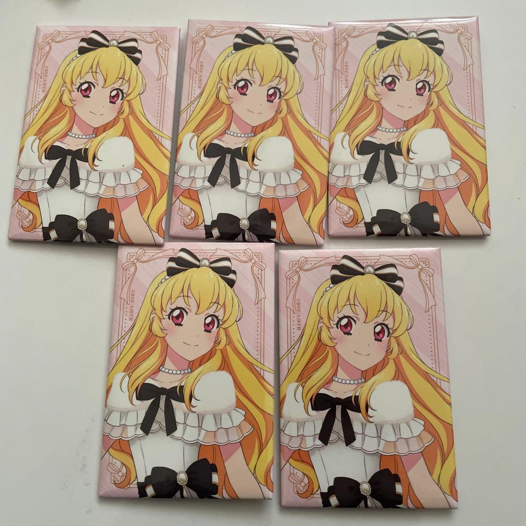 アイカツ　缶バッジ　星宮いちご