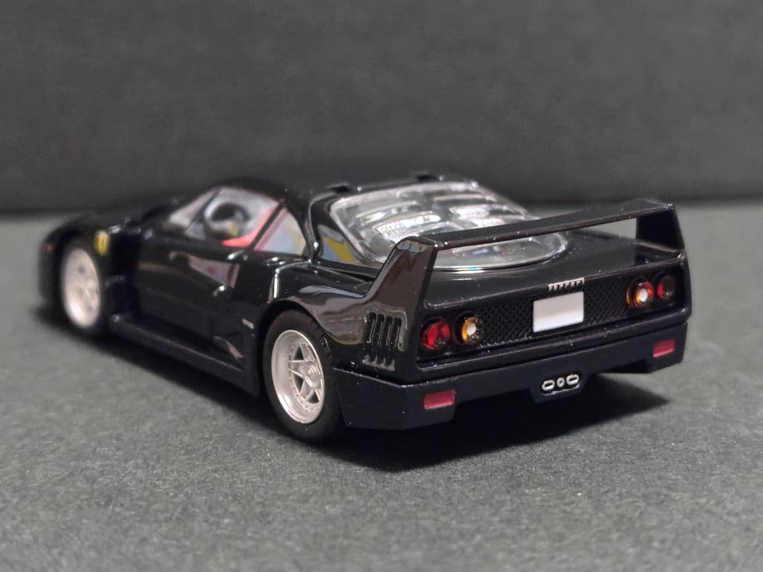トミカリミテッドヴィンテージ NEO 1/64 フェラーリ F40 黒