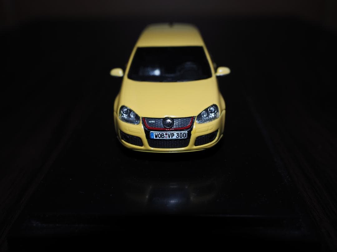 ぽてと*さん　専用　NOREV VW Golf GTI Pirelliイエロー