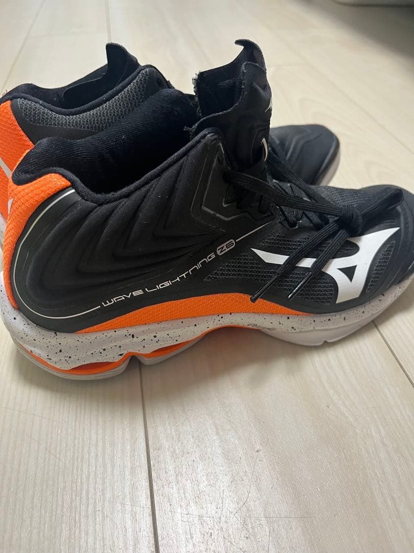 Mizuno Wave Lightning 8 バレーボールシューズ