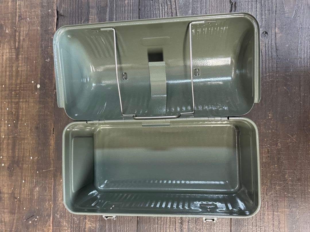 【正規品　新品】STANLEY スタンレー　ランチボックス 9.4L カーキ