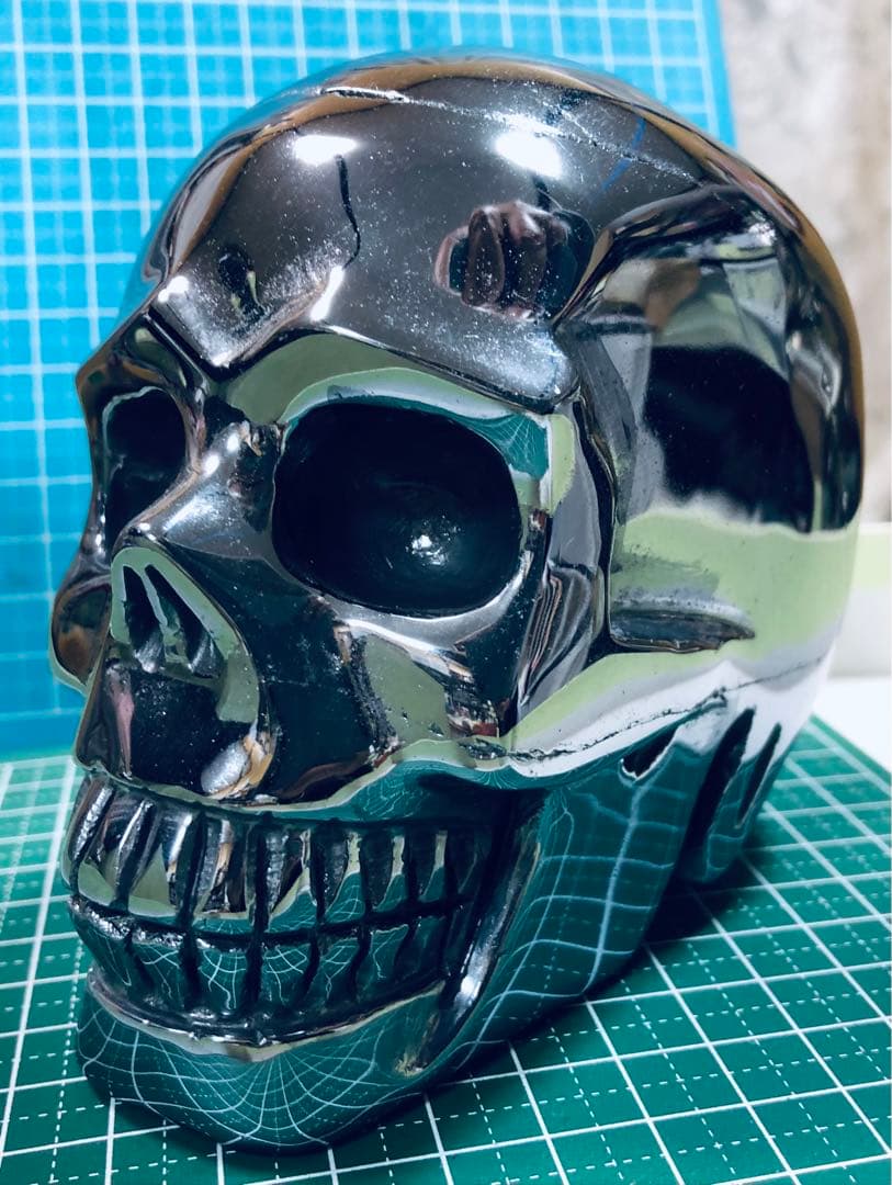 テラヘルツ　ドクロ置物約1.1kg