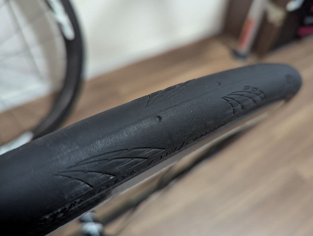 ZIPP 303 クリンチャータイヤ 2本セット（週末まで限定値下げ）