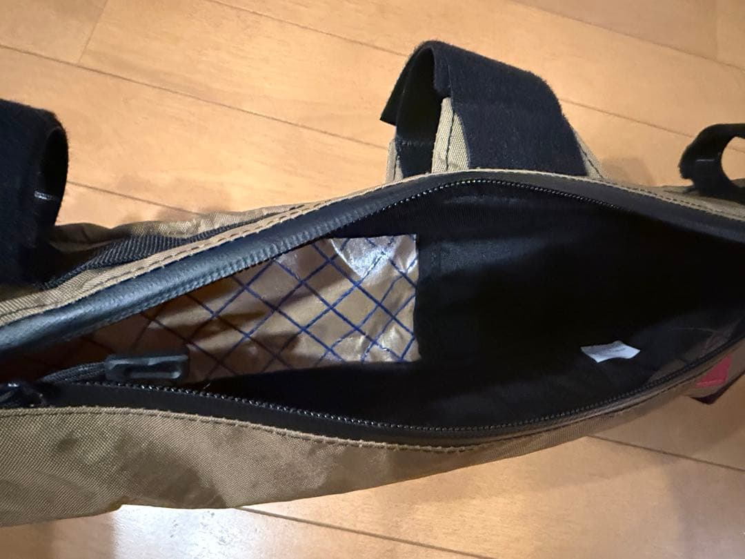 アクセサリー SWIFT INDUSTRIES hold fast Frame Bag
