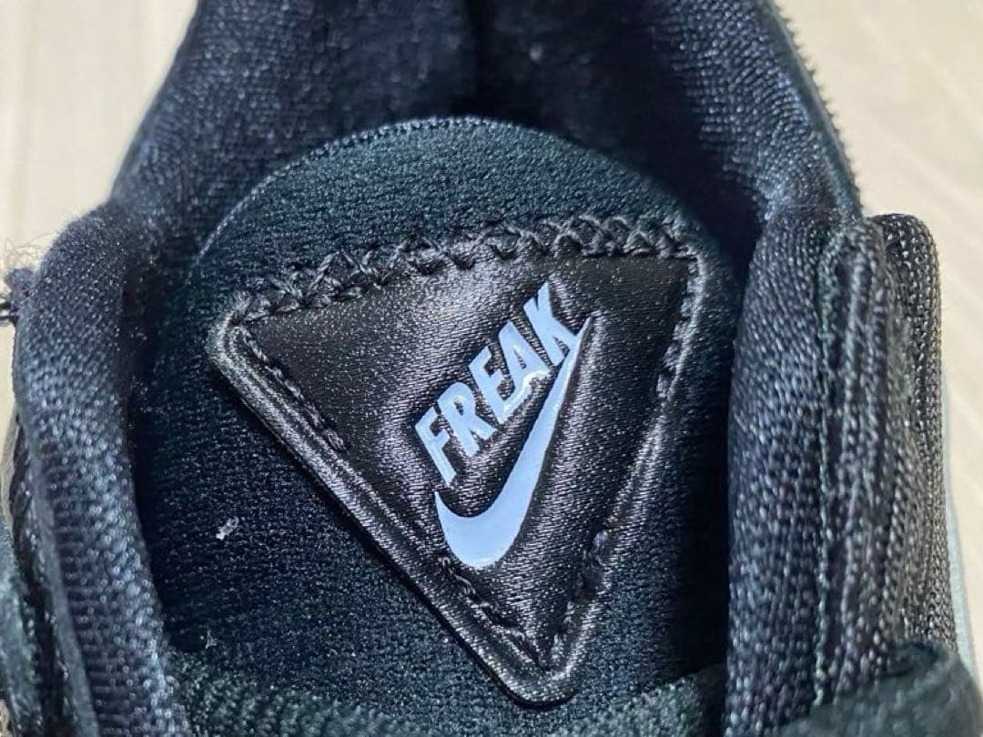 Nike Freak メンズ バスケットボールシューズ USED