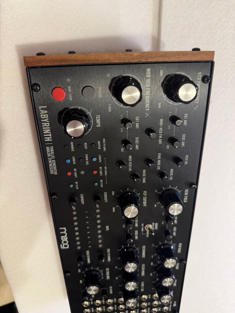 moog labyrinth シンセサイザー　モジュラーシンセ