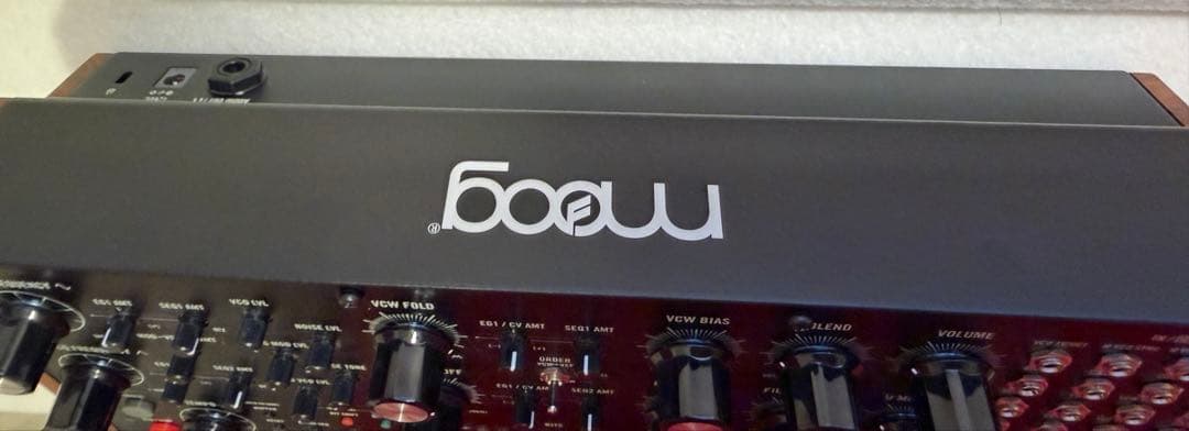 moog labyrinth シンセサイザー　モジュラーシンセ