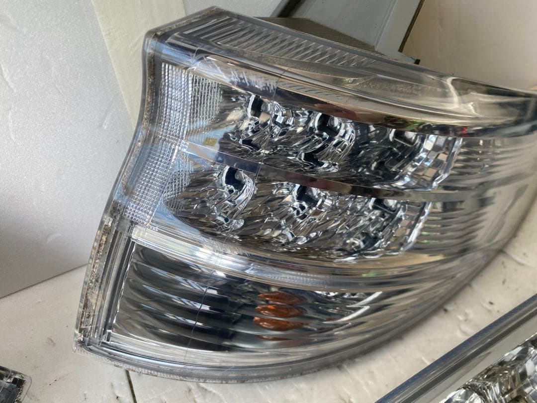 トヨタ エスティマ 50系 純正 テールランプ一式 LED 左右セット