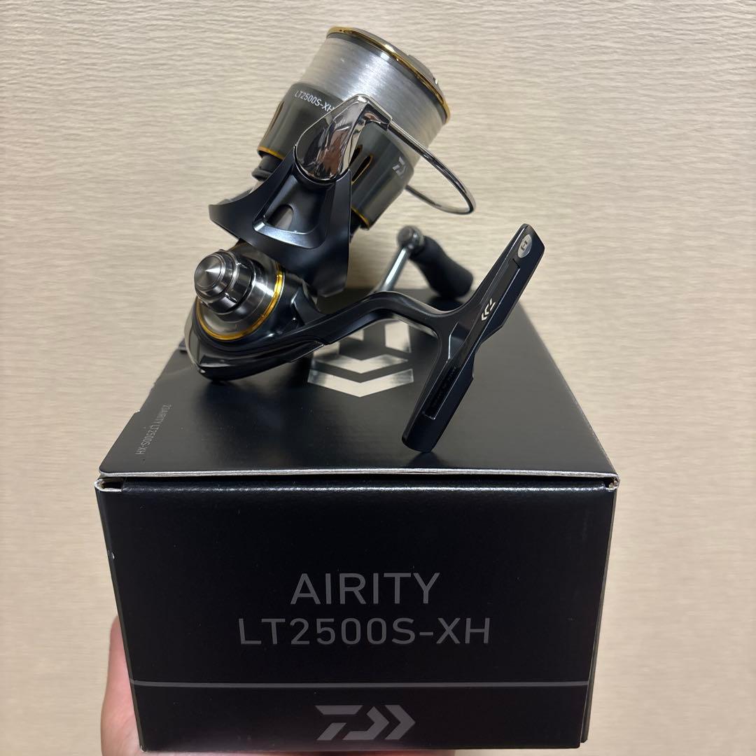 Daiwa AIRITY LT2500S-XH スピニングリール　新品同様箱付き