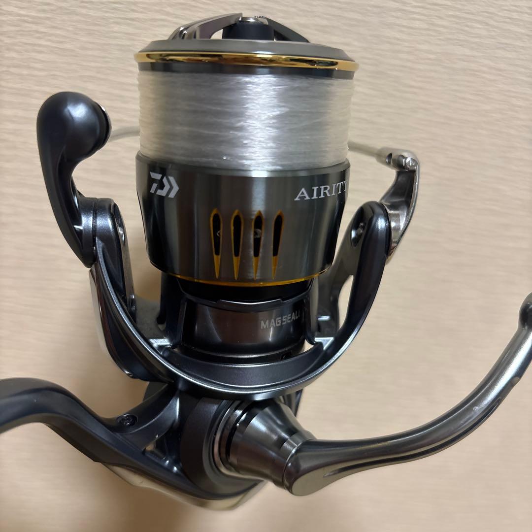 Daiwa AIRITY LT2500S-XH スピニングリール　新品同様箱付き
