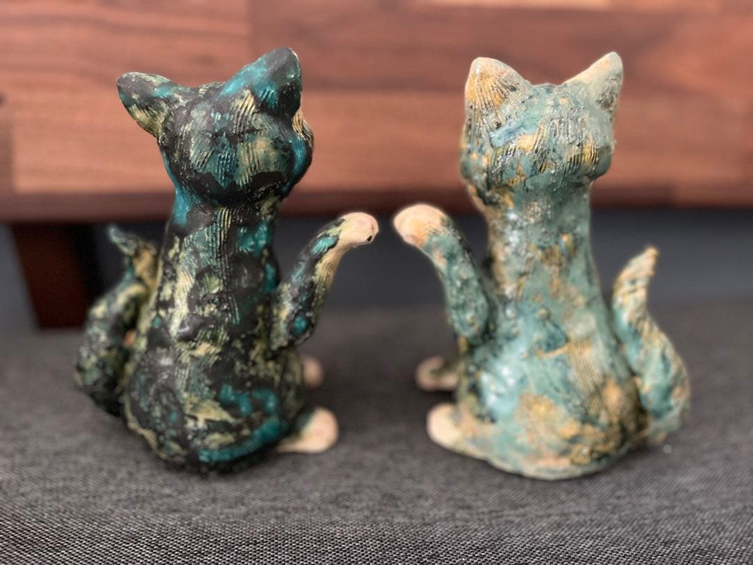 猫 置き物 招き猫 服部京子