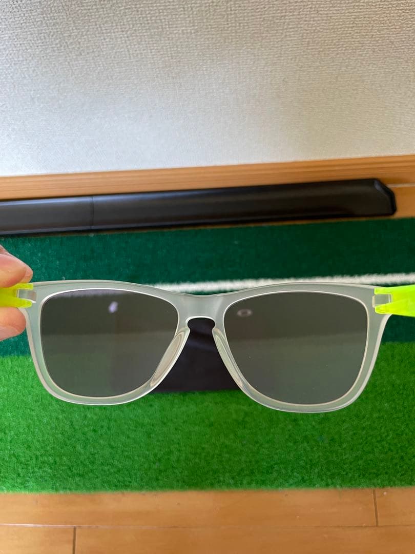Oakley サングラス クリア/ネオンイエロー