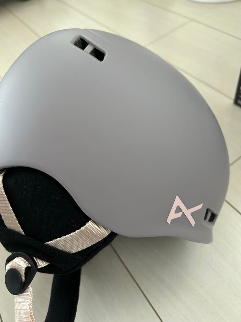 anon アノン　キッズ　ヘルメット