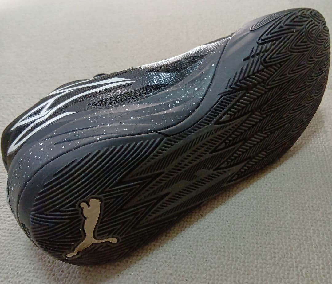 超美品PUMA Melo ブラックバスケットシューズ