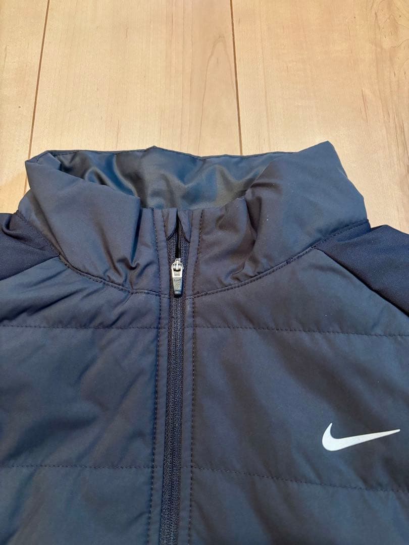 【新品】✨Nike ブラック ジップアップベスト✨【お値下げ】