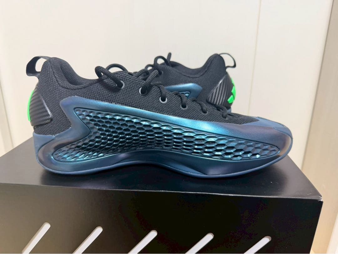 シューズ(男性用) adidas AE1 Low