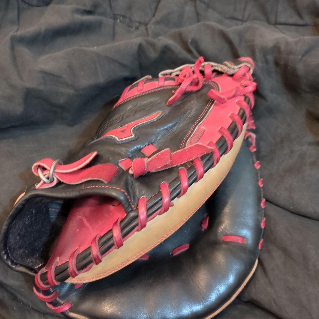 Mizuno　一般用軟式野球　グローブ キャッチャーミット 黒/赤