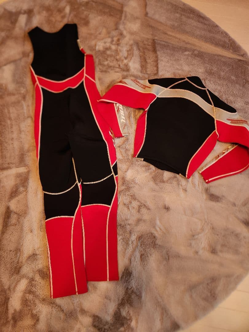 mobby's　ウェットスーツ　2ピース