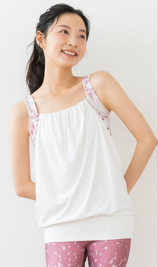 最終価格♪新品☆未使用【SUKALA】レイヤードタンクトップ＆レギンスＳsize