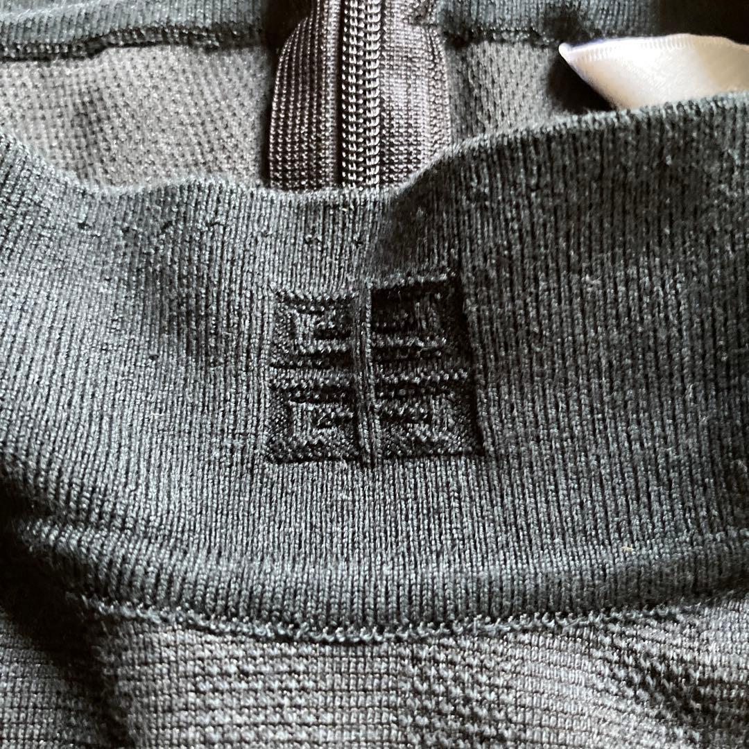 【美品】GIVENCHY GOLF ハイネックノースリーブベスト Lサイズ