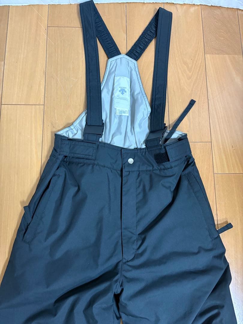 DESCENTE デサント ジュニアスキーウェア 上下 150サイズ（調整可）