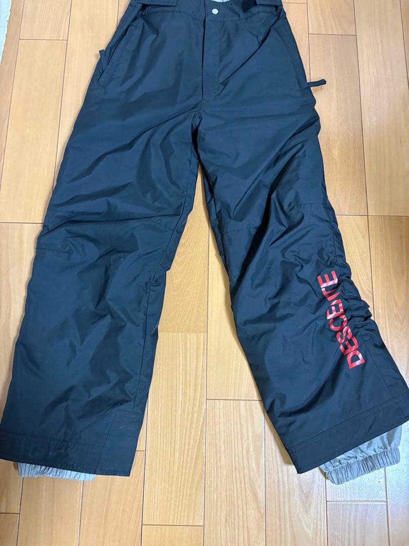DESCENTE デサント ジュニアスキーウェア 上下 150サイズ（調整可）