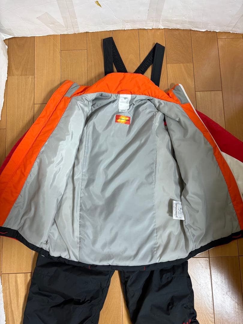 DESCENTE デサント ジュニアスキーウェア 上下 150サイズ（調整可）
