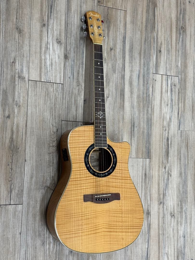 虎目レア Fender T-BUCKET-400CE Flame ＋ケース