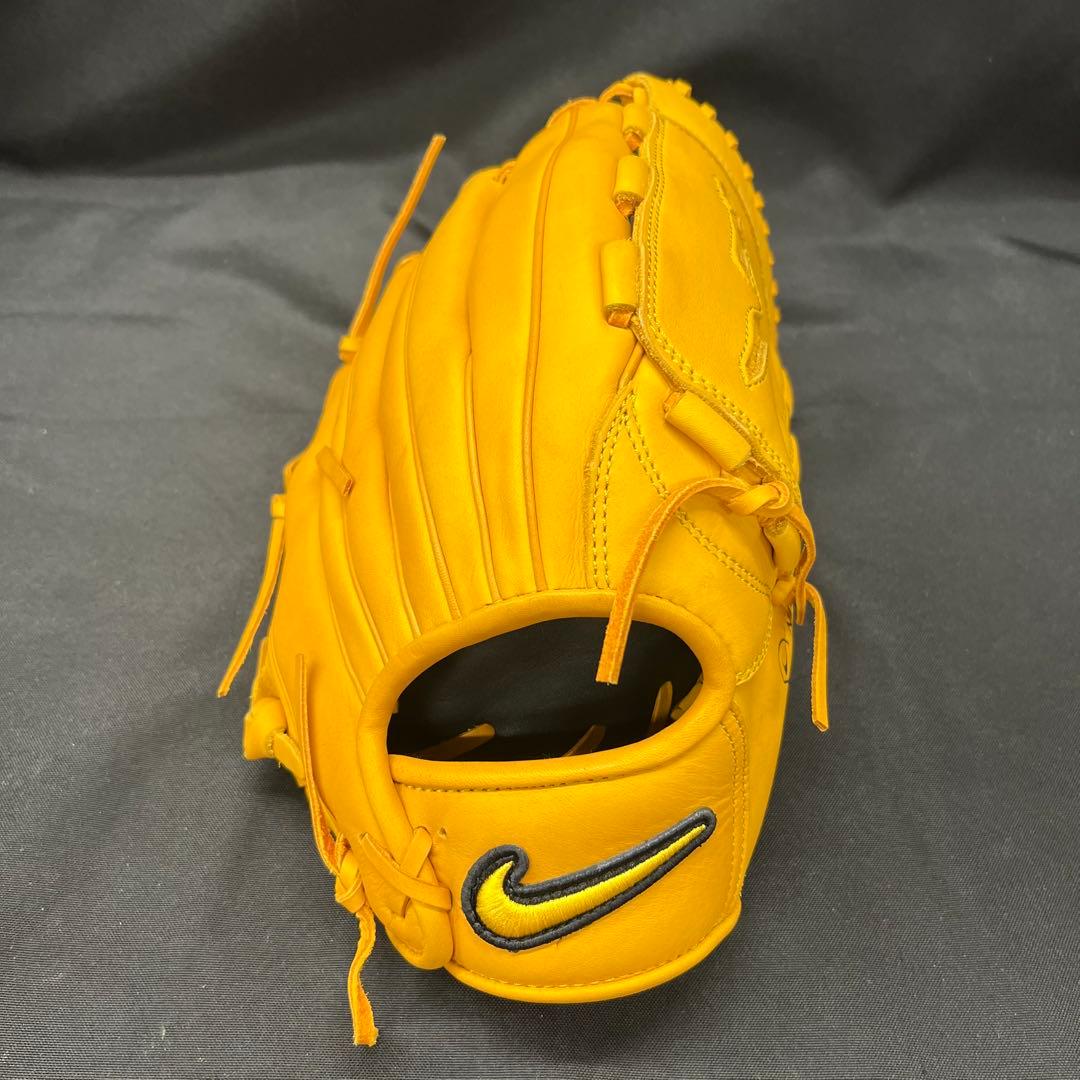 ス*ペ様 B3【used】NIKE 野球グローブ　上原浩治モデル　軟式　ベースボ