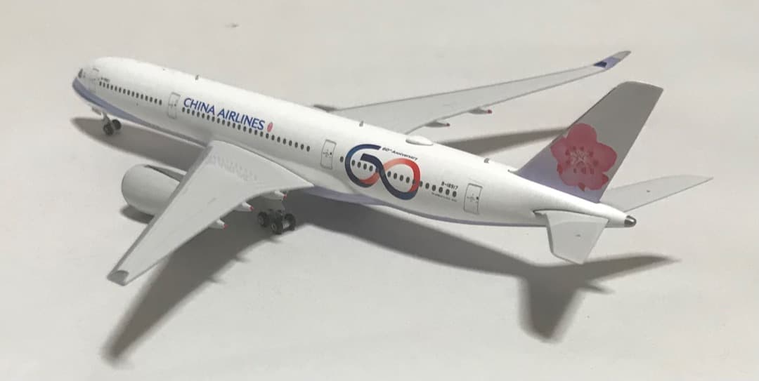 航空機・ヘリコプター China Airlines A350-900 \"60th years\"