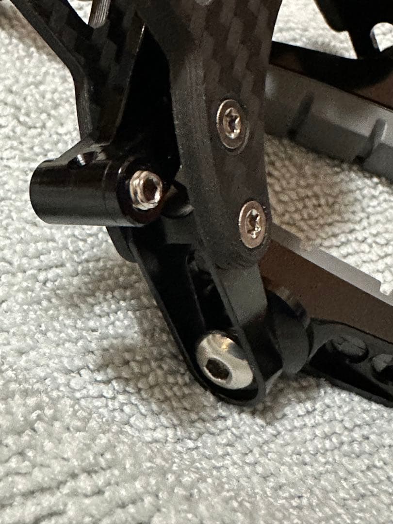 新品/超軽量自転車カーボンベースブレーキキャリパー/アルミリムパッド/フロント用