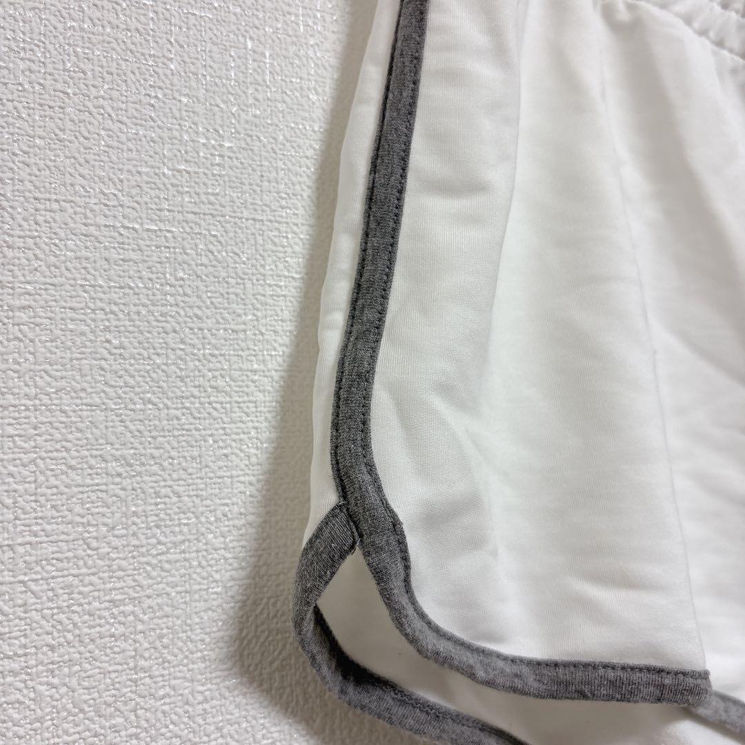 FOREVER 21 ホワイトショートパンツ 〖L〗 ジムウェア 新品タグ付き