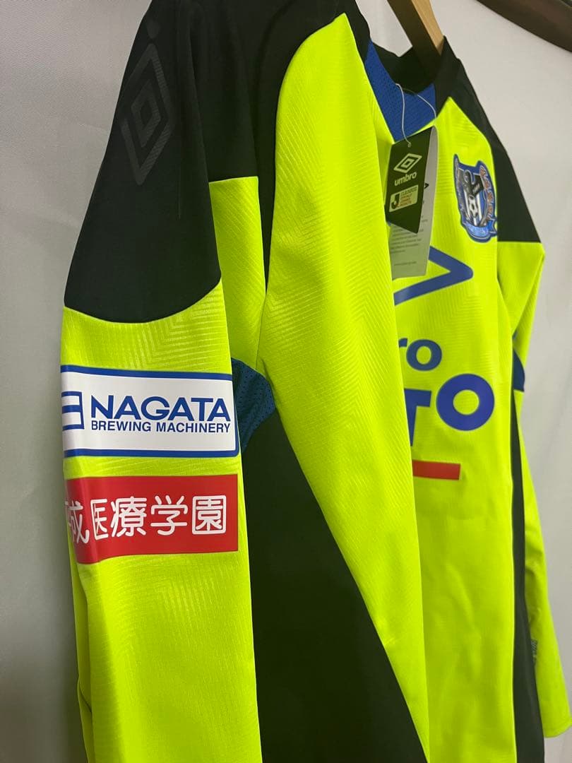 【新品未使用】UMBRO アンブロ ガンバ大阪　トレーニングウェア　長袖