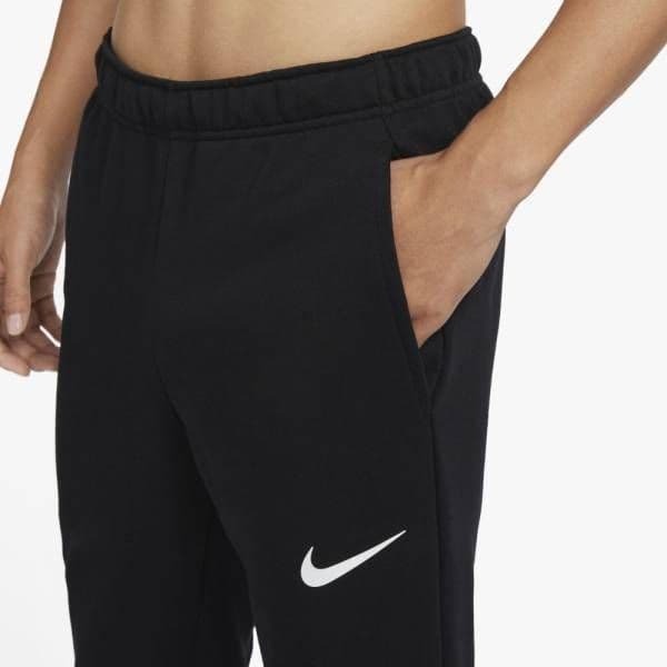新品ナイキ(NIKE) ジャケット　パンツ セットアップ　定価18,080円
