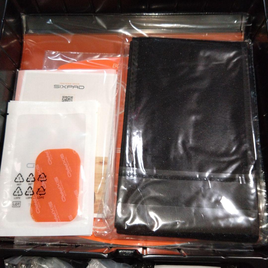 美品【純正シート付き】SIXPAD Abs Fit 2（アブズフィット2）