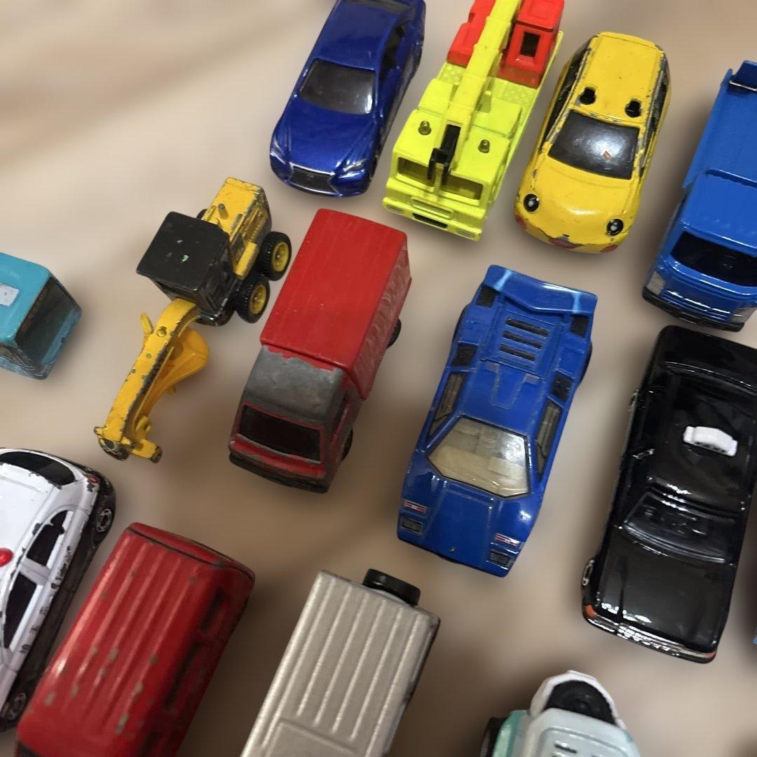 トミカ　１０６台　他　まとめ
