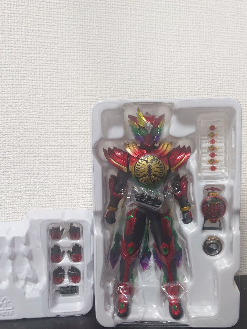 S.H.Figuarts　仮面ライダーオーズ　タジャドルコンボエタニティ　開封品