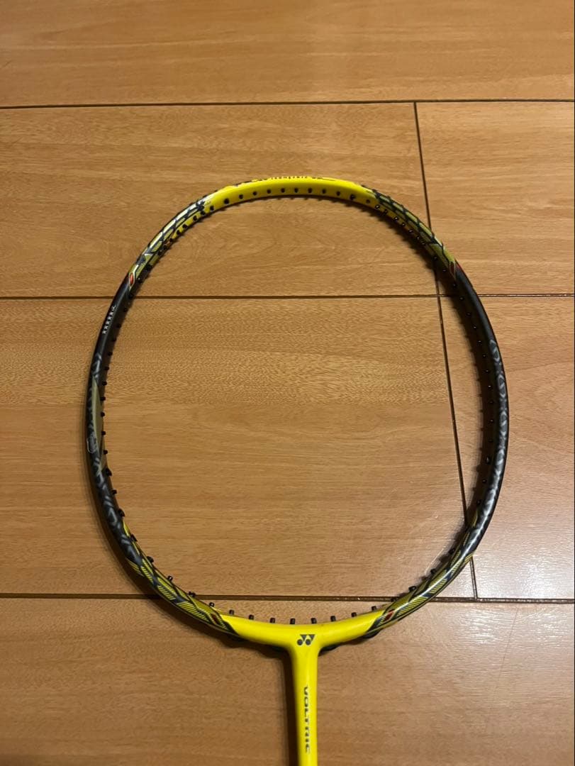 YONEX ボルトリックZフォースII リンダンモデル